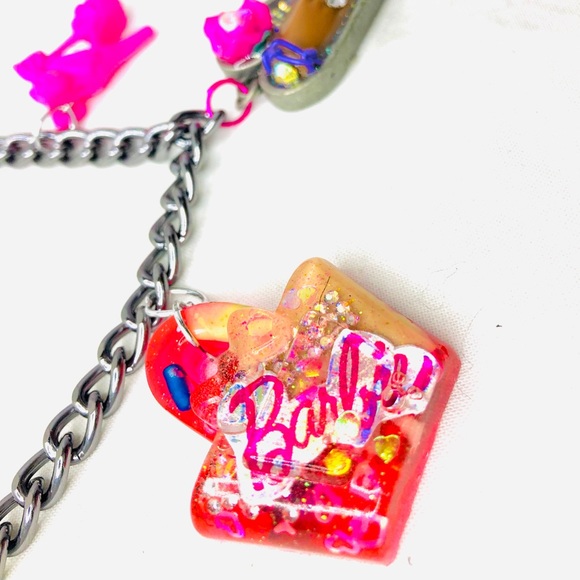 COPY - Barbie necklace - Picture 2 of 5